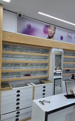 فروش انواع عینک طبی